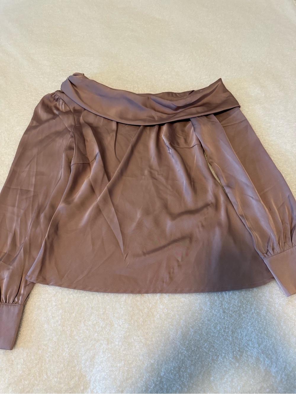 Astr Off-Shoulder Satin Blouse in Mauve